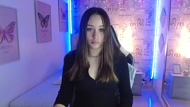 Snapshot of Ivyy_Crystal chatting on March 2025 09:29:02 PM Ivyy Crystal online show from March 2025 09:29:02 PM