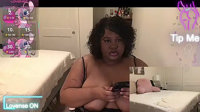 Snapshot of explosivekitty69 chatting on September 2025 03:28:01 AM explosivekitty69 online show from September 2025 03:28:01 AM