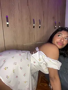 Snapshot of Isabella_fasilier chatting on January 2025 05:48:02 AM Isabella fasilier online show from January 2025 05:48:02 AM