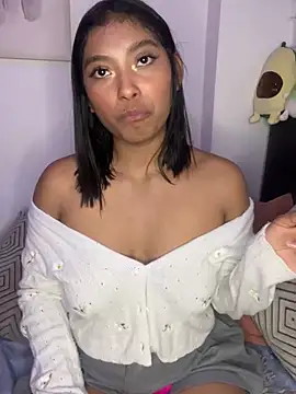 Snapshot of Isabella_fasilier chatting on January 2025 04:06:01 AM Isabella fasilier online show from January 2025 04:06:01 AM