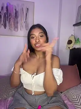 Snapshot of Isabella_fasilier chatting on February 2025 03:13:01 AM Isabella fasilier online show from February 2025 03:13:01 AM