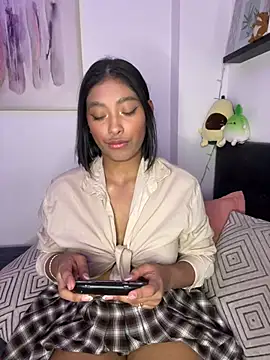 Snapshot of Isabella_fasilier chatting on February 2025 12:41:01 AM Isabella fasilier online show from February 2025 12:41:01 AM