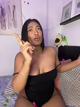 Snapshot of Isabella_fasilier chatting on February 2025 11:46:02 PM Isabella fasilier online show from February 2025 11:46:02 PM