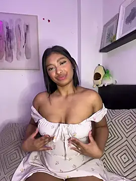 Snapshot of Isabella_fasilier chatting on March 2025 12:10:01 AM Isabella fasilier online show from March 2025 12:10:01 AM