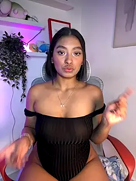 Snapshot of Isabella_fasilier chatting on September 2025 12:45:02 AM Isabella fasilier online show from September 2025 12:45:02 AM