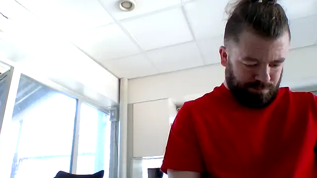 Snapshot of Sebuleczek chatting on February 2025 08:15:02 AM Sebuleczek online show from February 2025 08:15:02 AM