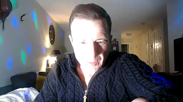 Chrisyyc69eqt online show from February 2026 06:28:02 AM