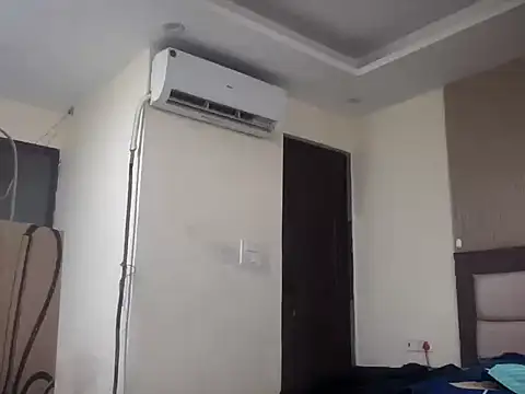 Snapshot of showoff_99 chatting on December 2025 07:09:01 PM showoff 99 online show from December 2025 07:09:01 PM