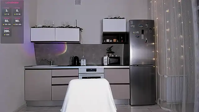 Snapshot of Elechka chatting on January 2026 11:23:02 AM Elechka online show from January 2026 11:23:02 AM