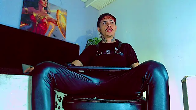 HannibalLester online show from October 2025 04:59:01 AM