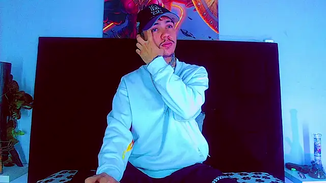 Snapshot of HannibalLester chatting on November 2025 04:39:02 AM HannibalLester online show from November 2025 04:39:02 AM