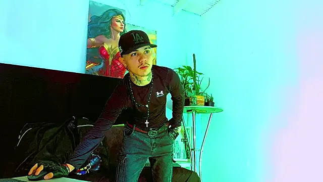 Snapshot of HannibalLester chatting on December 2025 03:26:02 AM HannibalLester online show from December 2025 03:26:02 AM