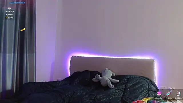 Snapshot of amber_tasty chatting on January 2025 02:14:02 AM amber tasty online show from January 2025 02:14:02 AM
