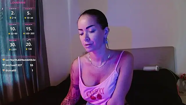 Snapshot of amber_tasty chatting on September 2025 02:33:01 AM amber tasty online show from September 2025 02:33:01 AM