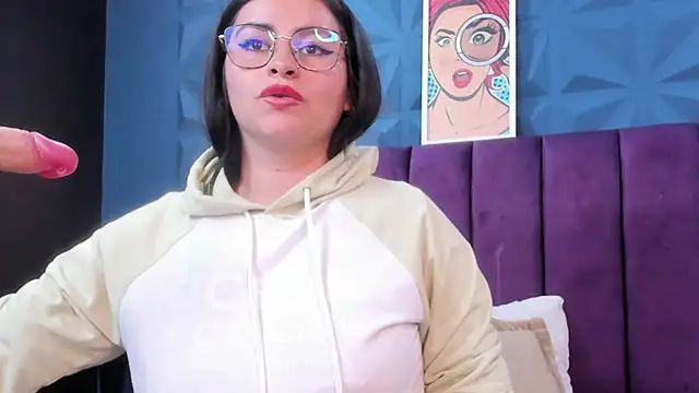 NicoleJonss online show from May 2026 11:12:03 PM
