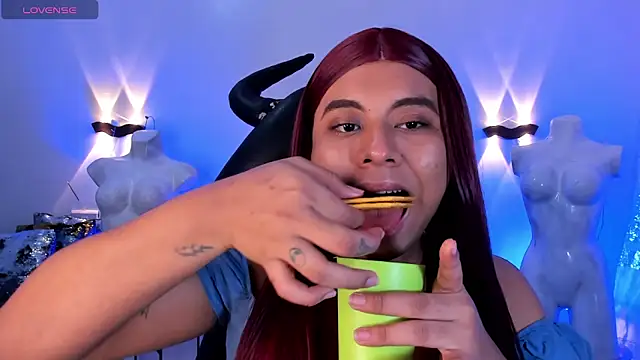 Emili Roux online show from March 2026 09:48:01 AM