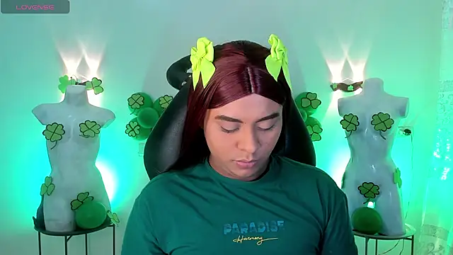 Emili Roux online show from March 2026 09:56:02 AM