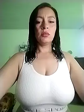 Snapshot of hailey85 chatting on November 2025 09:03:02 PM hailey85 online show from November 2025 09:03:02 PM