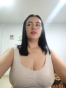 Snapshot of hailey85 chatting on December 2025 11:46:01 PM hailey85 online show from December 2025 11:46:01 PM