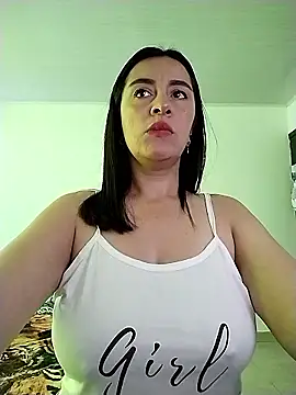 Snapshot of hailey85 chatting on January 2026 04:32:01 PM hailey85 online show from January 2026 04:32:01 PM