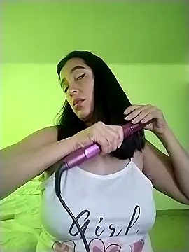 Snapshot of hailey85 chatting on February 2026 09:29:02 PM hailey85 online show from February 2026 09:29:02 PM