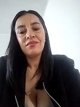 hailey85 online show from May 2026 04:12:01 PM