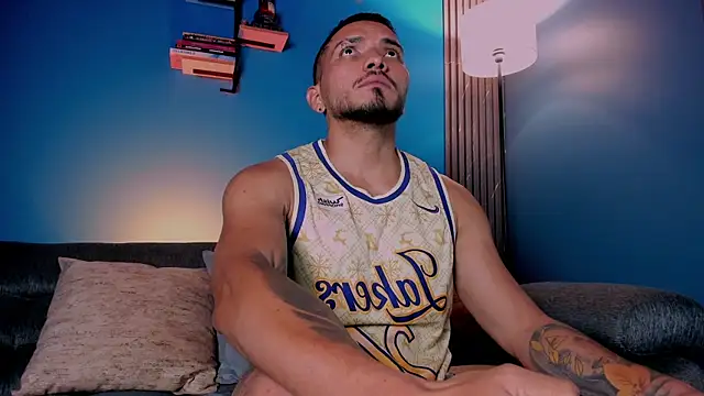 Snapshot of maximusclark1 chatting on October 2025 01:09:02 AM maximusclark1 online show from October 2025 01:09:02 AM