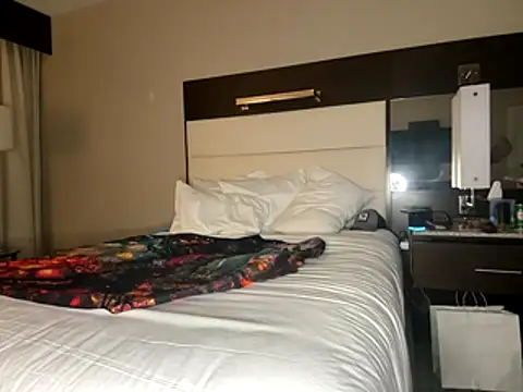 mackshaft4711 online show from November 2025 05:52:01 AM