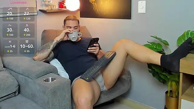 Giorgio-Leone online show from February 2026 03:48:01 AM