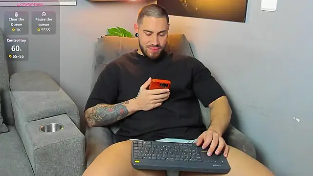 Giorgio-Leone online show from February 2026 02:56:02 AM