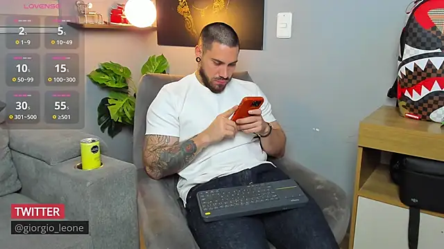 Giorgio-Leone online show from March 2026 03:56:01 AM