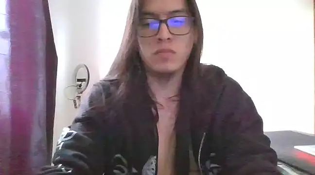 Pitton031 online show from March 2025 09:32:02 PM