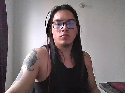 Pitton031 online show from December 2025 10:25:02 PM