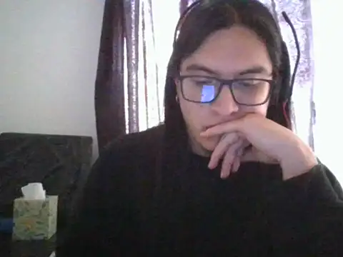 Pitton031 online show from December 2025 09:23:02 PM