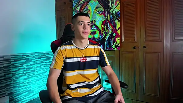 Dimitri higth420 online show from February 2025 11:04:02 PM