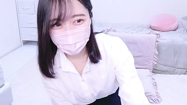 Snapshot of Yurie_ chatting on February 2025 02:17:01 AM Yurie  online show from February 2025 02:17:01 AM