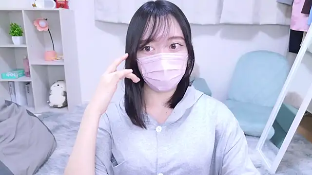 Snapshot of Yurie_ chatting on March 2025 10:10:02 PM Yurie  online show from March 2025 10:10:02 PM