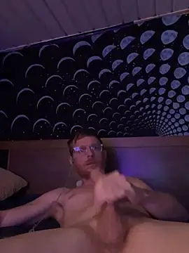 Snapshot of luv2cum7491 chatting on December 2024 03:40:01 AM luv2cum7491 online show from December 2024 03:40:01 AM