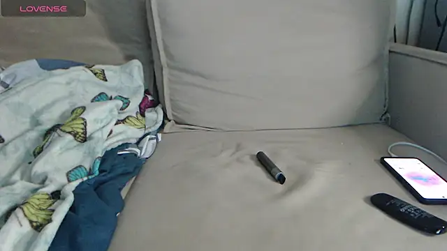 -LauraGold- online show from March 2025 08:11:01 PM