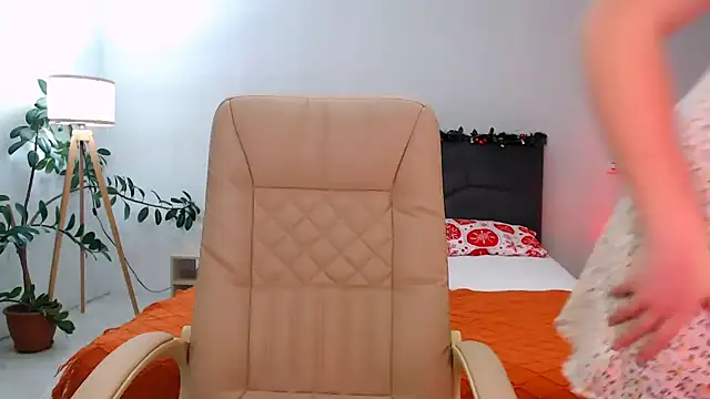 Snapshot of NaughtyNylonFeet chatting on December 2024 02:19:02 AM NaughtyNylonFeet online show from December 2024 02:19:02 AM