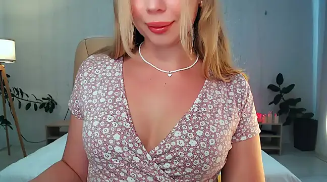 Snapshot of NaughtyNylonFeet chatting on December 2024 07:29:02 AM NaughtyNylonFeet online show from December 2024 07:29:02 AM