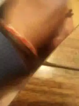 Snapshot of oliveirinhafotografo chatting on January 2025 09:36:01 PM oliveirinhafotografo online show from January 2025 09:36:01 PM