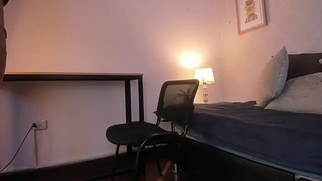 Caroline dh online show from February 2026 11:44:02 AM