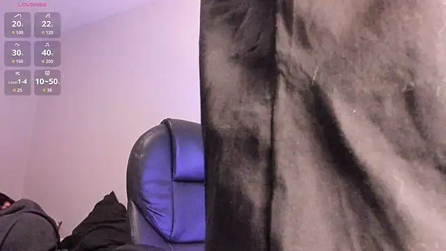 Carlasxdreams online show from April 2026 12:24:01 AM
