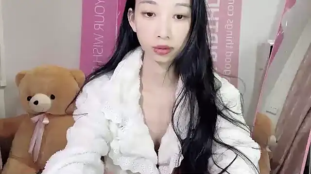 Lili-2 online show from December 2024 01:29:01 PM