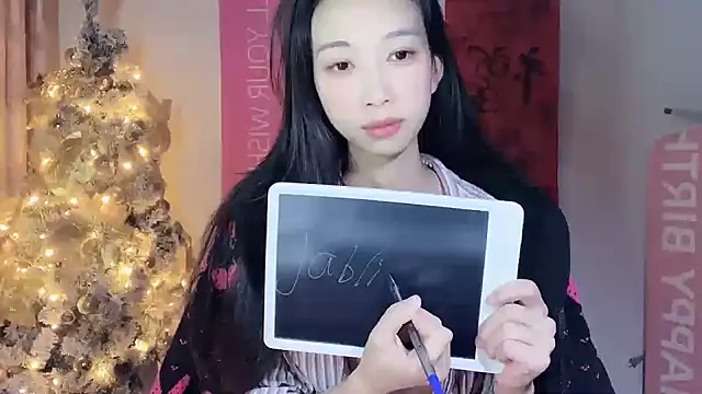 Lili-2 online show from December 2024 04:52:01 PM