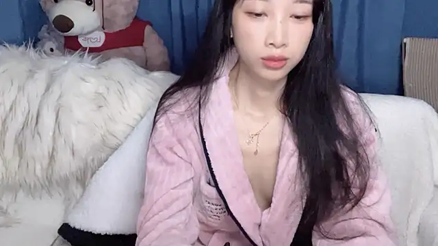 Snapshot of Lili-2 chatting on January 2026 03:05:01 PM Lili-2 online show from January 2026 03:05:01 PM