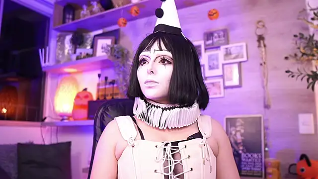 Snapshot of Dear_Morgan chatting on November 2025 11:04:02 PM Dear Morgan online show from November 2025 11:04:02 PM