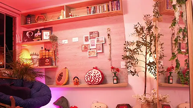 Snapshot of Dear_Morgan chatting on November 2025 12:11:02 AM Dear Morgan online show from November 2025 12:11:02 AM