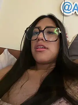 AleFantasy0001 online show from December 2025 05:55:02 PM